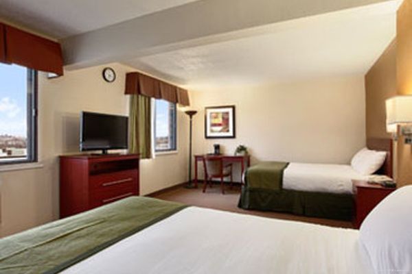 Heartland Inn Dubuque West